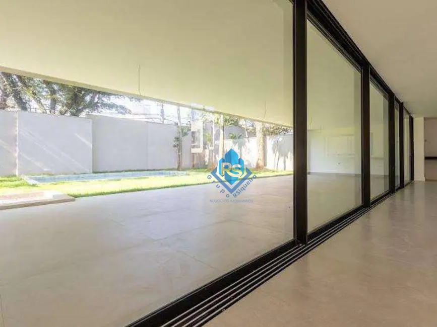 Sobrado com 4 quartos à venda, 370m2 em São Paulo - SP - imagem 6 Foto 6 de Sobrado com 4 quartos à venda, 370m2 em São Paulo - SP