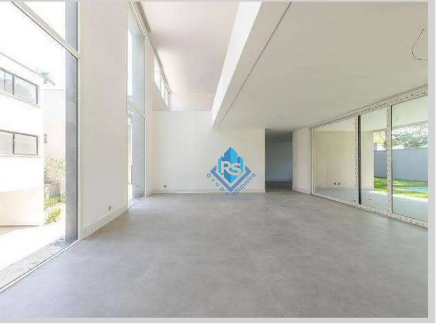 Sobrado com 4 quartos à venda, 686m2 em Jardim Cordeiro, São Paulo - SP - imagem 8 Foto 8 de Sobrado com 4 quartos à venda, 686m2 em Jardim Cordeiro, São Paulo - SP