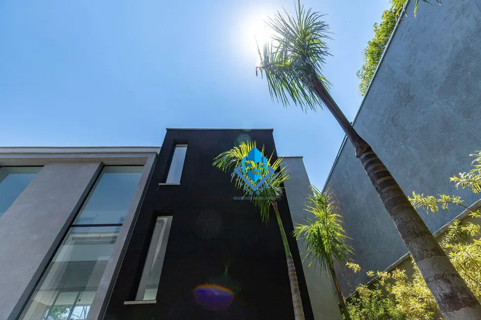 Sobrado com 4 quartos à venda, 712m2 em Jardim Cordeiro, São Paulo - SP - imagem 8 Foto 8 de Sobrado com 4 quartos à venda, 712m2 em Jardim Cordeiro, São Paulo - SP