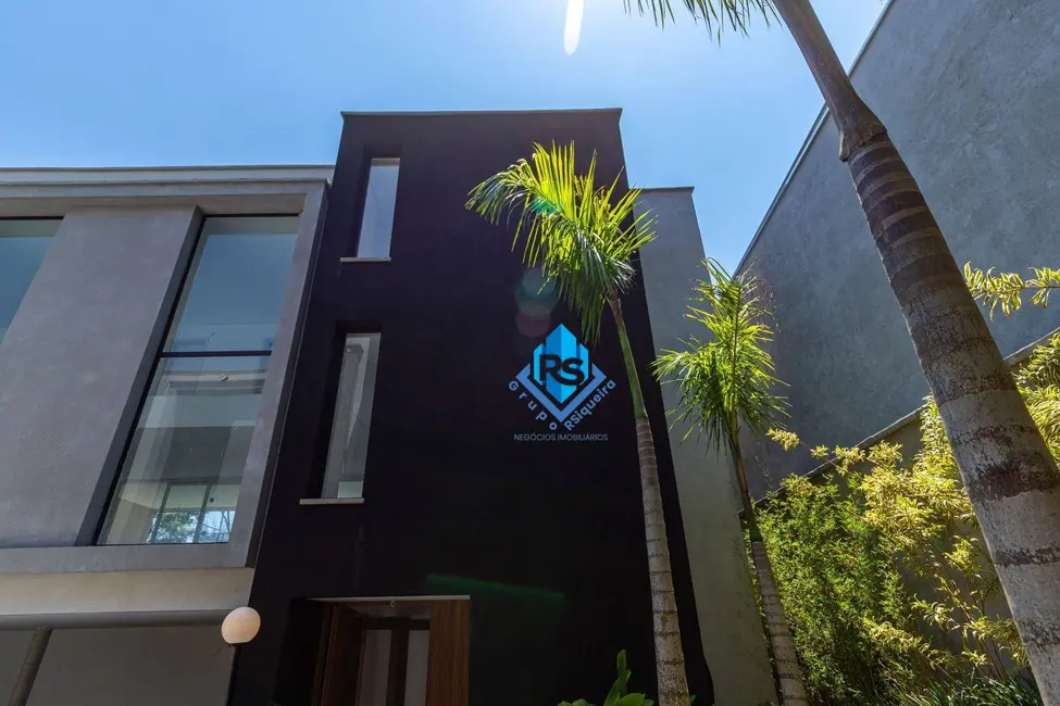 Sobrado com 4 quartos à venda, 712m2 em Jardim Cordeiro, São Paulo - SP - imagem 4 Foto 4 de Sobrado com 4 quartos à venda, 712m2 em Jardim Cordeiro, São Paulo - SP