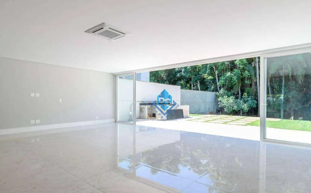 Sobrado com 4 quartos à venda, 420m2 em São Paulo - SP - imagem 8 Foto 8 de Sobrado com 4 quartos à venda, 420m2 em São Paulo - SP