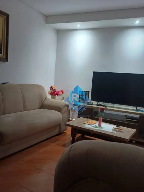 Casa com 2 quartos à venda, 234m2 em Sao Bernardo Do Campo - SP - imagem 2 Foto 2 de Casa com 2 quartos à venda, 234m2 em Sao Bernardo Do Campo - SP