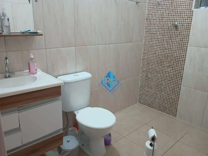 Casa com 2 quartos à venda, 234m2 em Sao Bernardo Do Campo - SP - imagem 8 Foto 8 de Casa com 2 quartos à venda, 234m2 em Sao Bernardo Do Campo - SP