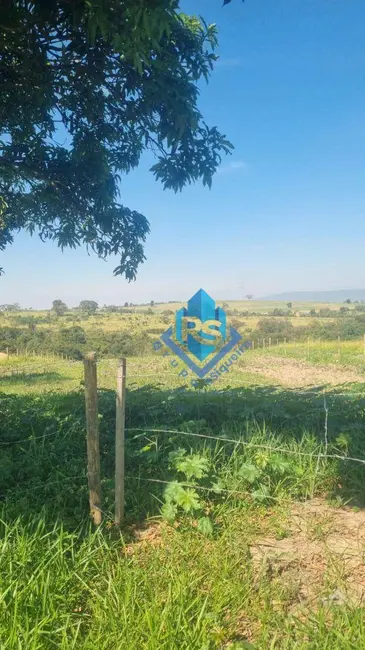 Foto 1 de Terreno / Lote à venda, 3240m2 em Boituva - SP