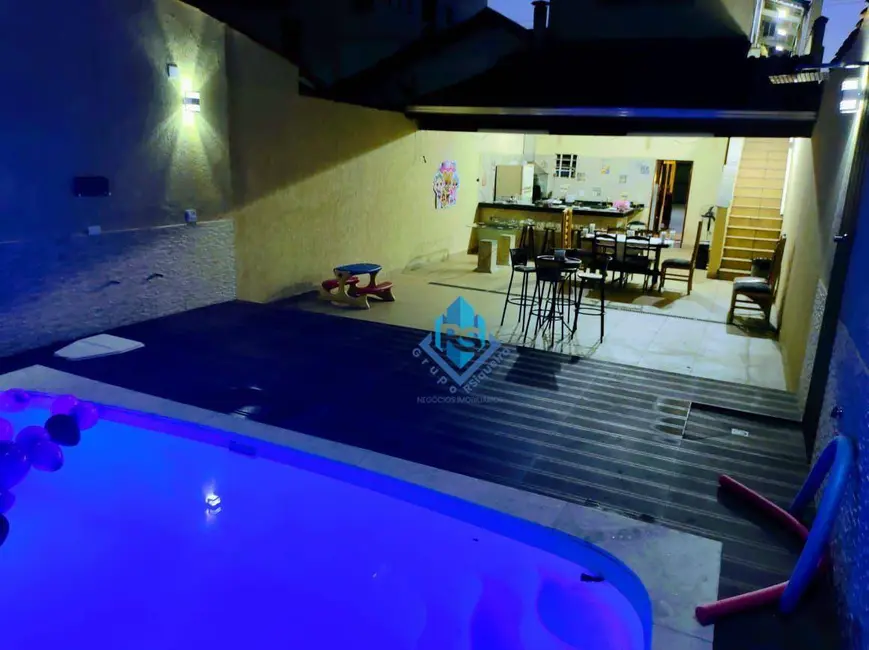 Foto 2 de Sobrado com 3 quartos à venda, 400m2 em Boqueirão, Praia Grande - SP