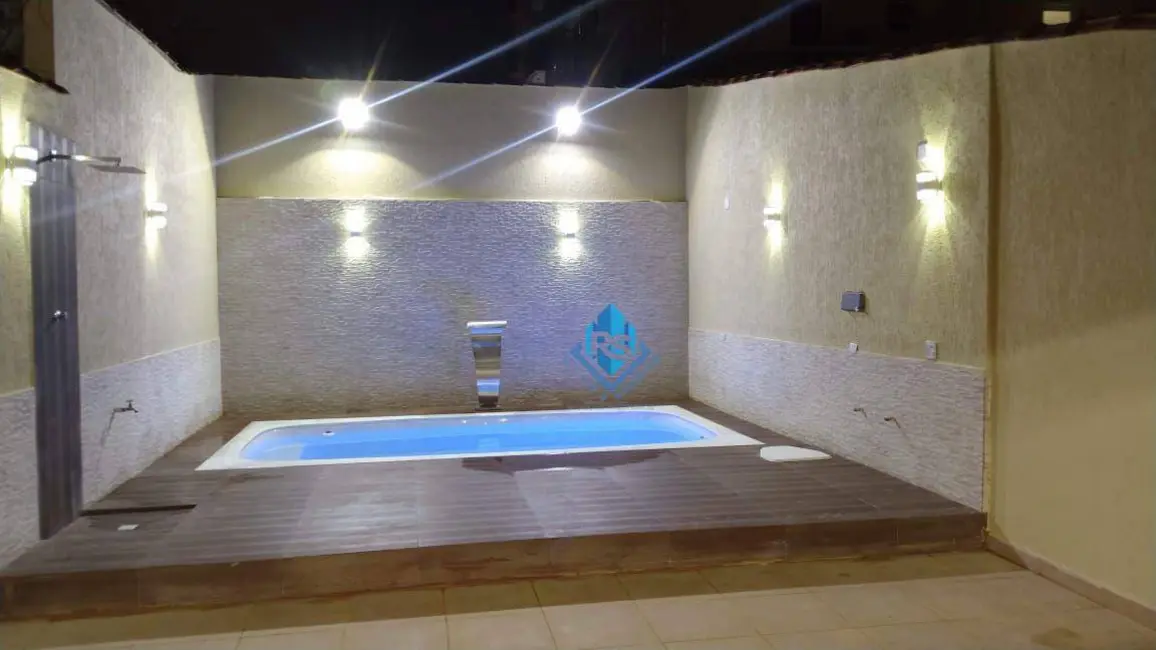Foto 1 de Sobrado com 3 quartos à venda, 400m2 em Boqueirão, Praia Grande - SP