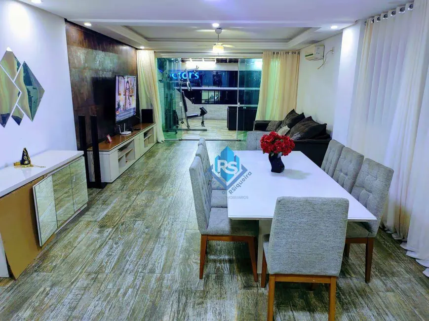 Sobrado com 3 quartos à venda, 400m2 em Boqueirão, Praia Grande - SP - imagem 5 Foto 5 de Sobrado com 3 quartos à venda, 400m2 em Boqueirão, Praia Grande - SP