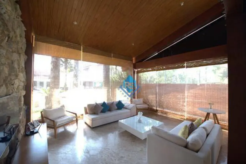 Casa de Condomínio com 7 quartos à venda, 563m2 em Acapulco, Guaruja - SP - imagem 4 Foto 4 de Casa de Condomínio com 7 quartos à venda, 563m2 em Acapulco, Guaruja - SP