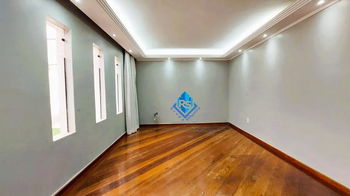 Foto 4 de Casa com 5 quartos à venda e para alugar, 360m2 em Parque dos Pássaros, Sao Bernardo Do Campo - SP