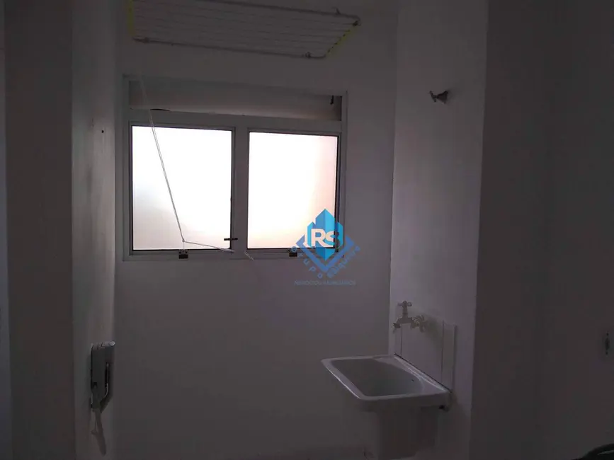 Foto 4 de Apartamento com 2 quartos à venda, 42m2 em Canhema, Diadema - SP