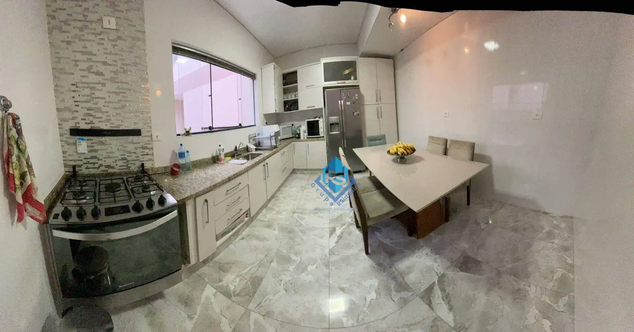 Foto 1 de Sobrado com 3 quartos à venda, 264m2 em Sao Bernardo Do Campo - SP