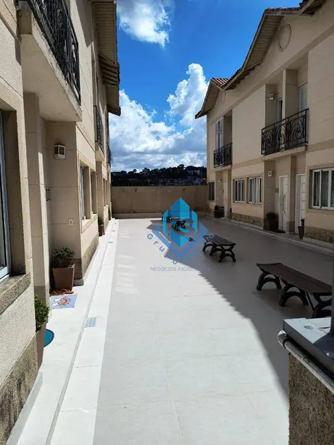 Foto 1 de Sobrado com 3 quartos à venda, 135m2 em Nova Petrópolis, Sao Bernardo Do Campo - SP