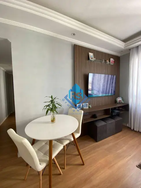 Foto 2 de Apartamento com 2 quartos à venda, 44m2 em Canhema, Diadema - SP