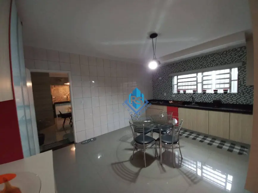 Foto 7 de Sobrado com 3 quartos à venda e para alugar, 200m2 em Jardim Stella, Santo Andre - SP