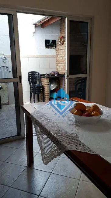 Sobrado com 2 quartos à venda, 80m2 em Sao Bernardo Do Campo - SP - imagem 6 Foto 6 de Sobrado com 2 quartos à venda, 80m2 em Sao Bernardo Do Campo - SP