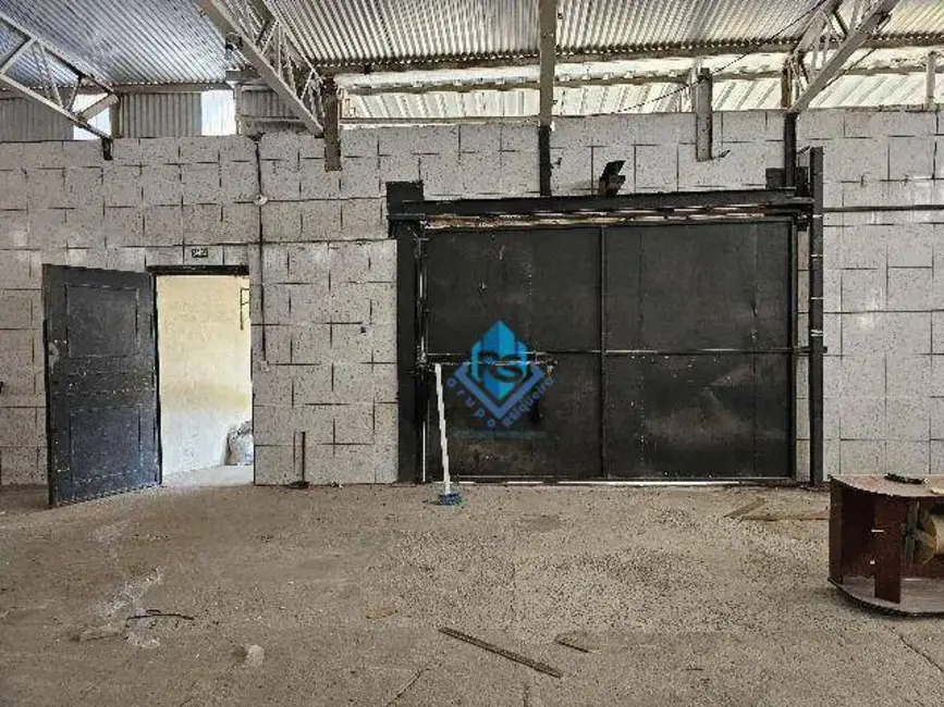 Armazém / Galpão para alugar, 500m2 em Tanque Caio, Ribeirao Pires - SP - imagem 3 Foto 3 de Armazém / Galpão para alugar, 500m2 em Tanque Caio, Ribeirao Pires - SP