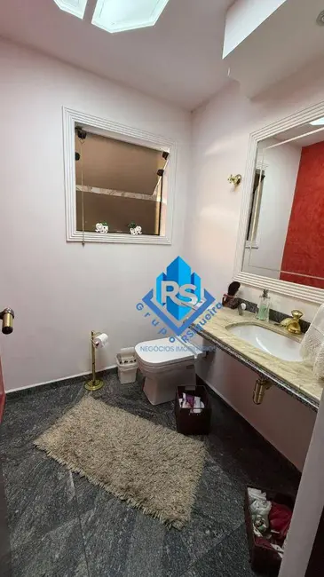 Sobrado com 3 quartos à venda, 400m2 em Sao Bernardo Do Campo - SP - imagem 7 Foto 7 de Sobrado com 3 quartos à venda, 400m2 em Sao Bernardo Do Campo - SP