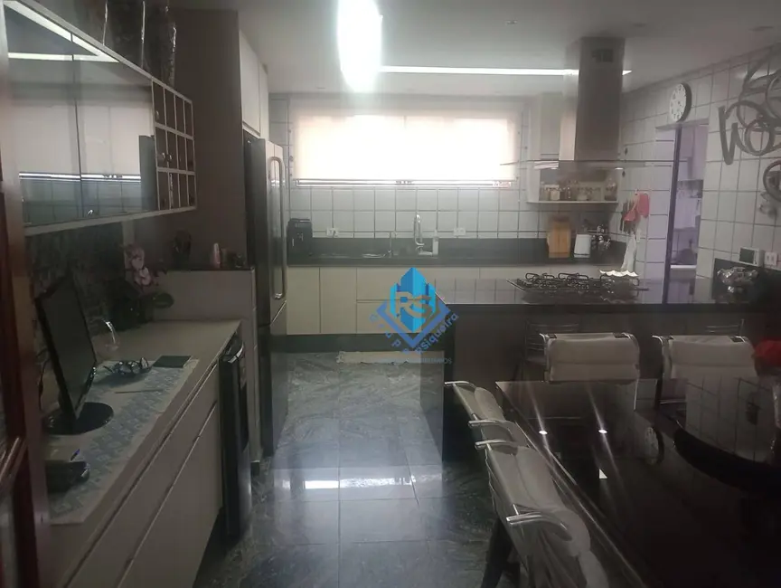 Foto 9 de Sobrado com 3 quartos à venda, 400m2 em Sao Bernardo Do Campo - SP