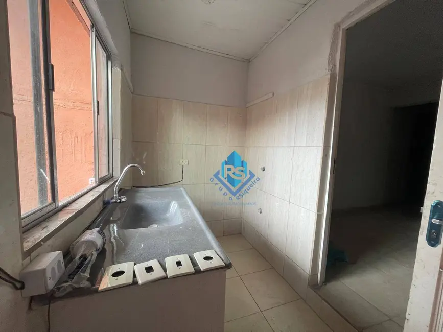 Foto 2 de Casa com 1 quarto para alugar, 57m2 em Vila Palmares, Santo Andre - SP