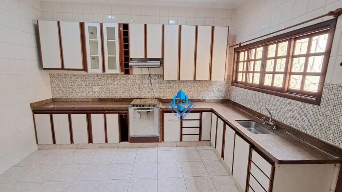 Foto 4 de Casa com 4 quartos à venda e para alugar, 250m2 em Vila Lusitânia, Sao Bernardo Do Campo - SP