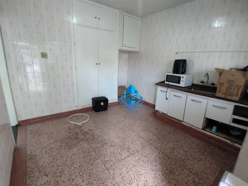 Foto 9 de Casa com 4 quartos à venda, 300m2 em Piraporinha, Diadema - SP