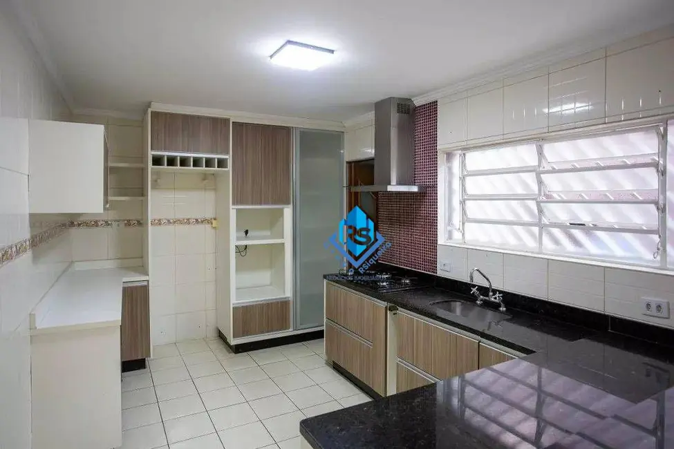 Foto 1 de Sobrado com 3 quartos para alugar, 190m2 em Centro, Diadema - SP