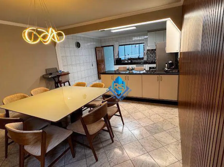 Sobrado com 3 quartos à venda, 200m2 em Parque das Nações, Santo Andre - SP - imagem 6 Foto 6 de Sobrado com 3 quartos à venda, 200m2 em Parque das Nações, Santo Andre - SP