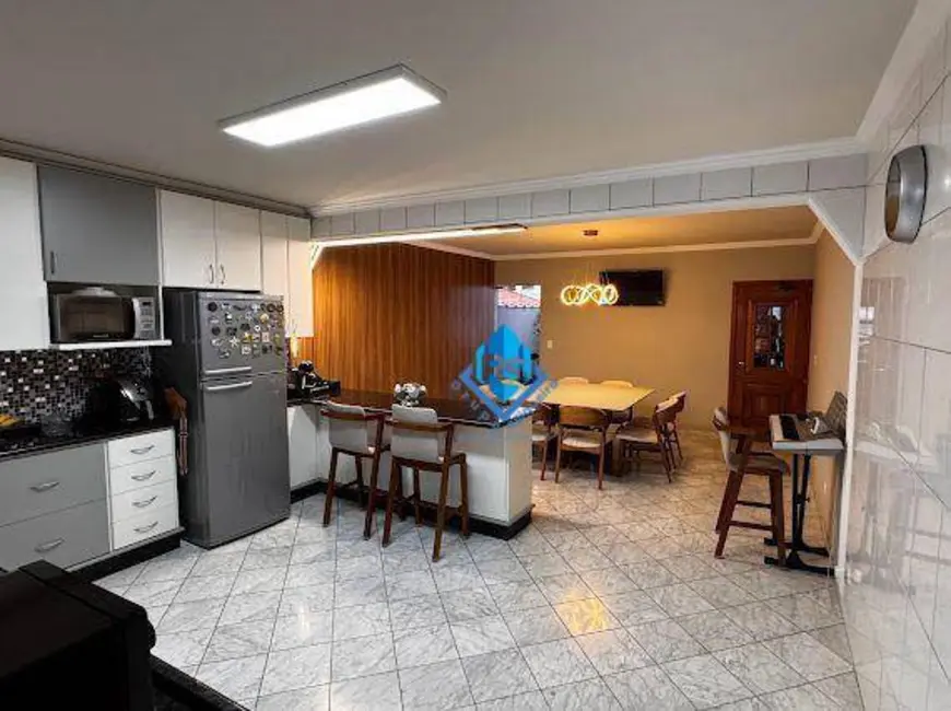 Foto 4 de Sobrado com 3 quartos à venda, 200m2 em Parque das Nações, Santo Andre - SP