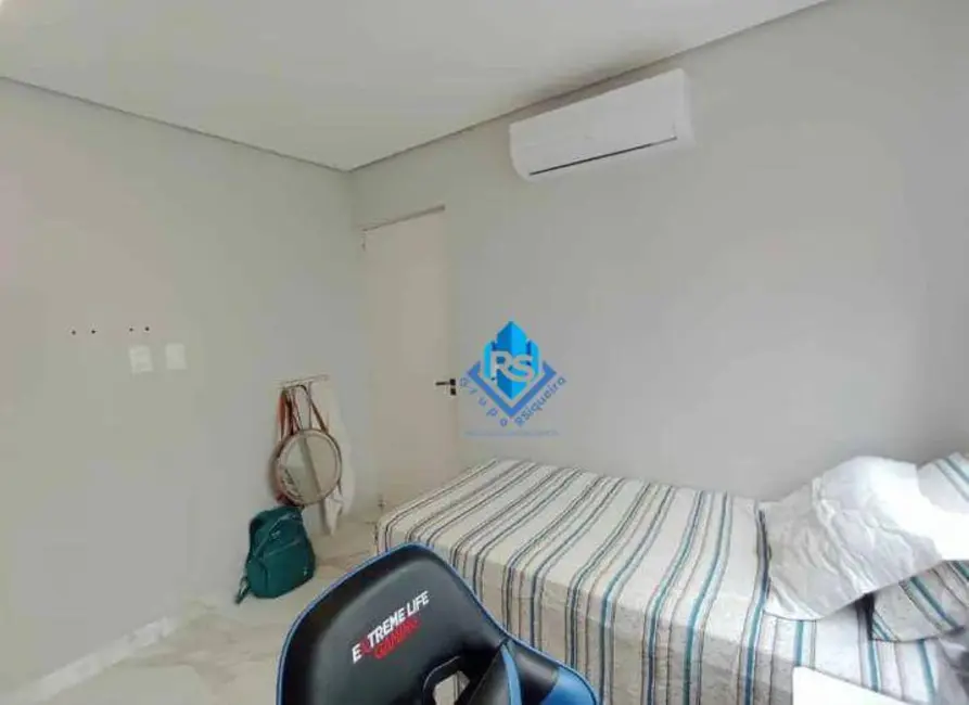 Sobrado com 3 quartos à venda, 250m2 em Santo Antônio, Teresina - PI - imagem 8 Foto 8 de Sobrado com 3 quartos à venda, 250m2 em Santo Antônio, Teresina - PI