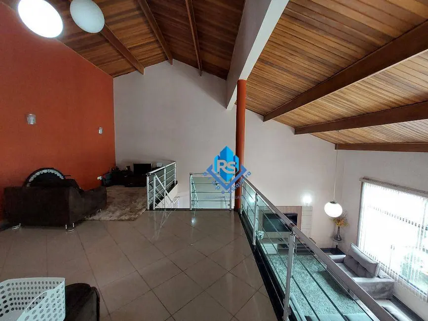 Sobrado com 3 quartos à venda, 325m2 em Assunção, Sao Bernardo Do Campo - SP - imagem 5 Foto 5 de Sobrado com 3 quartos à venda, 325m2 em Assunção, Sao Bernardo Do Campo - SP