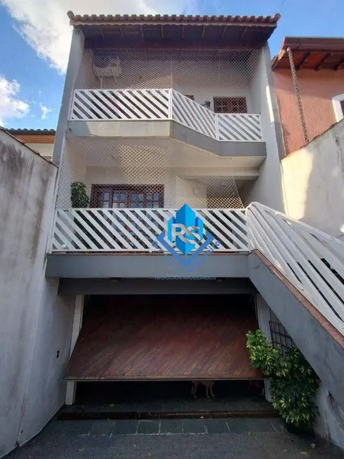 Sobrado com 4 quartos à venda, 125m2 em Sao Bernardo Do Campo - SP - imagem 2 Foto 2 de Sobrado com 4 quartos à venda, 125m2 em Sao Bernardo Do Campo - SP