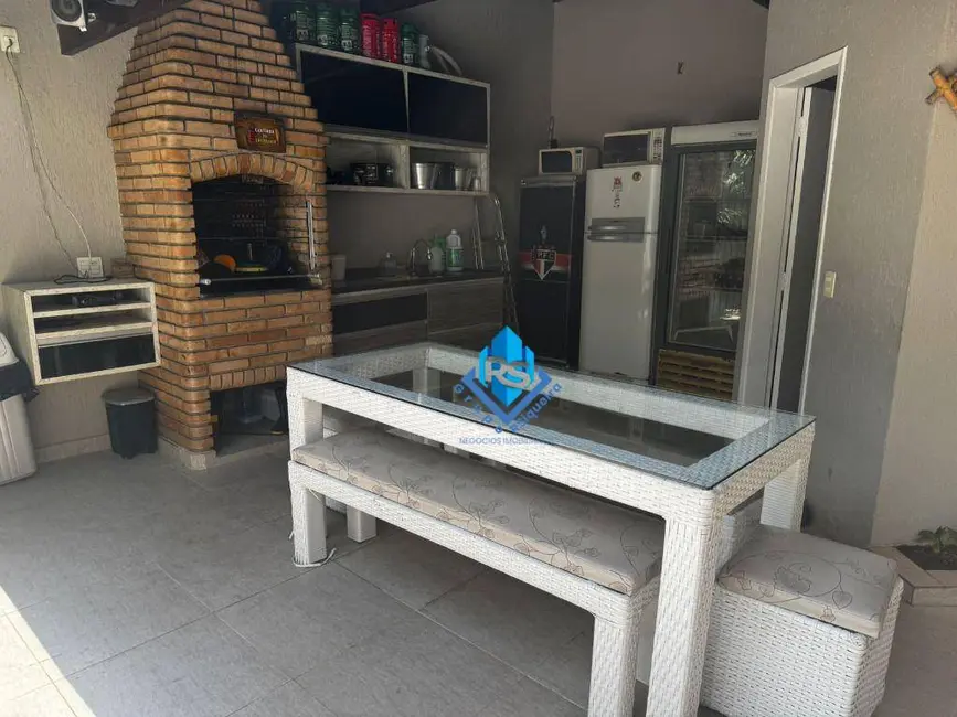 Foto 5 de Sobrado com 4 quartos à venda, 300m2 em Parque dos Pássaros, Sao Bernardo Do Campo - SP