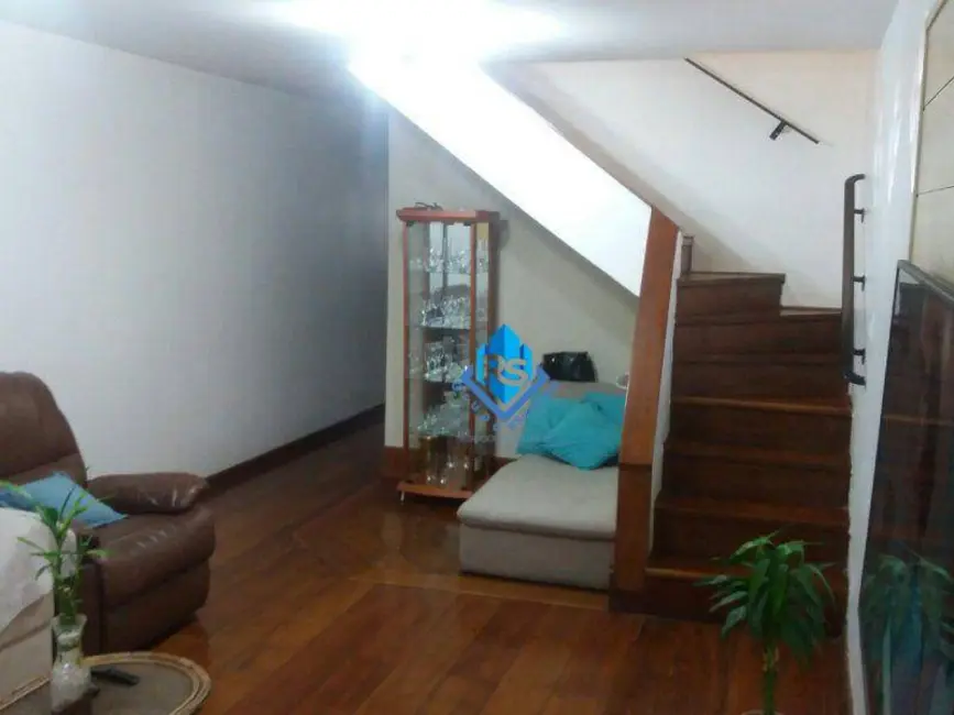 Sobrado com 3 quartos à venda, 186m2 em Sao Bernardo Do Campo - SP - imagem 3 Foto 3 de Sobrado com 3 quartos à venda, 186m2 em Sao Bernardo Do Campo - SP