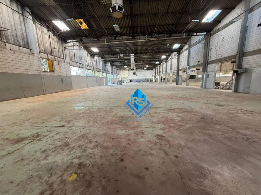 Armazém / Galpão para alugar, 4500m2 em Piraporinha, Diadema - SP - imagem 2 Foto 2 de Armazém / Galpão para alugar, 4500m2 em Piraporinha, Diadema - SP