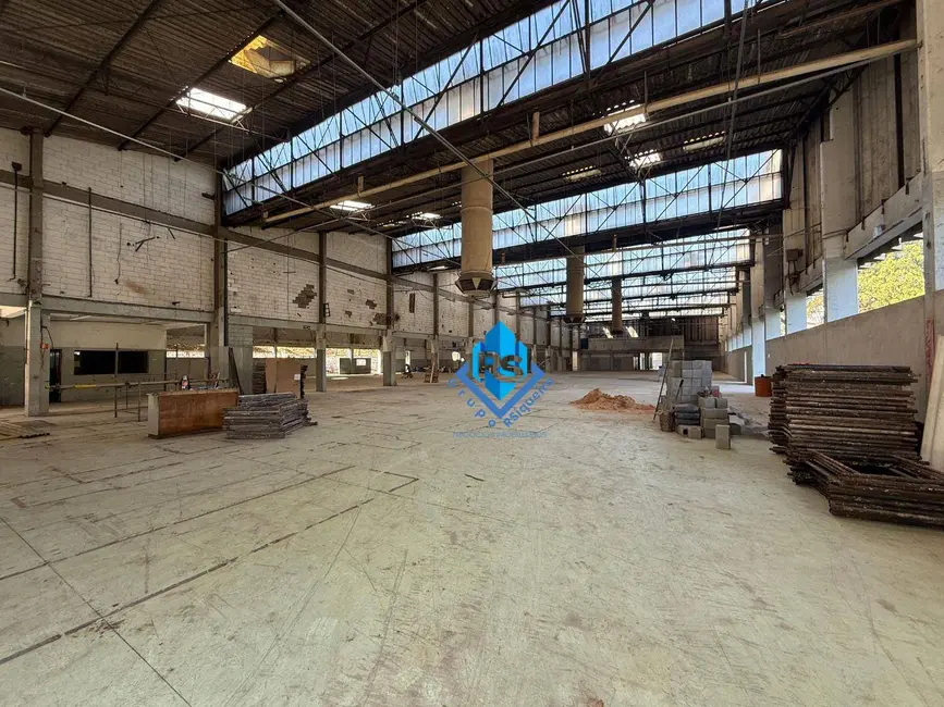 Armazém / Galpão para alugar, 4500m2 em Piraporinha, Diadema - SP - imagem 5 Foto 5 de Armazém / Galpão para alugar, 4500m2 em Piraporinha, Diadema - SP