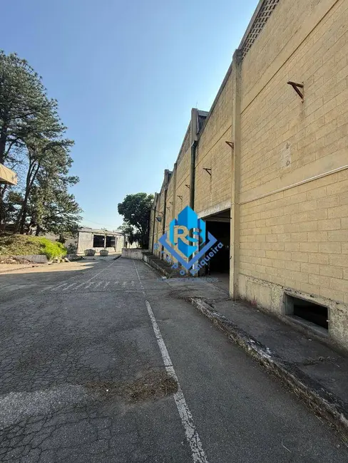 Foto 3 de Armazém / Galpão para alugar, 1700m2 em Piraporinha, Diadema - SP