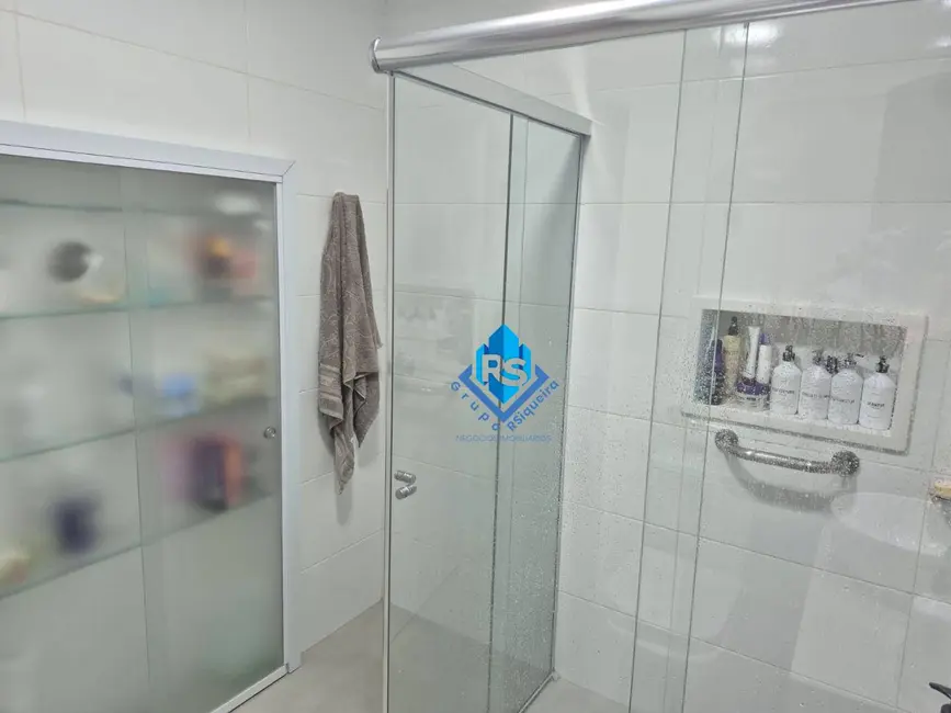 Foto 5 de Sobrado com 4 quartos à venda, 187m2 em Nova Gerty, Sao Caetano Do Sul - SP