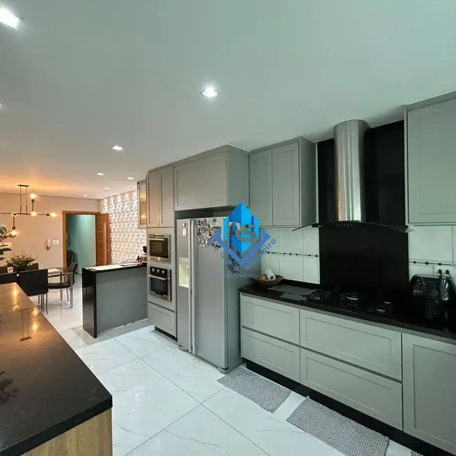 Foto 3 de Sobrado com 3 quartos à venda, 200m2 em Paraíso, Santo Andre - SP