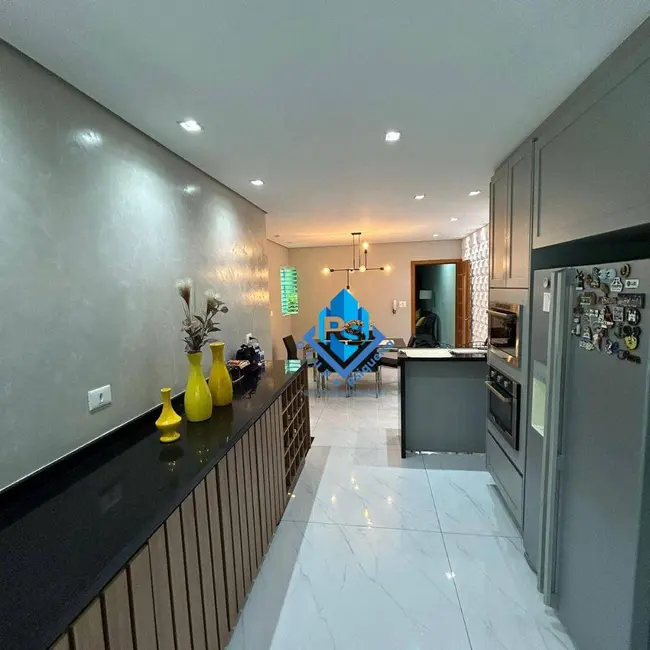 Foto 2 de Sobrado com 3 quartos à venda, 200m2 em Paraíso, Santo Andre - SP