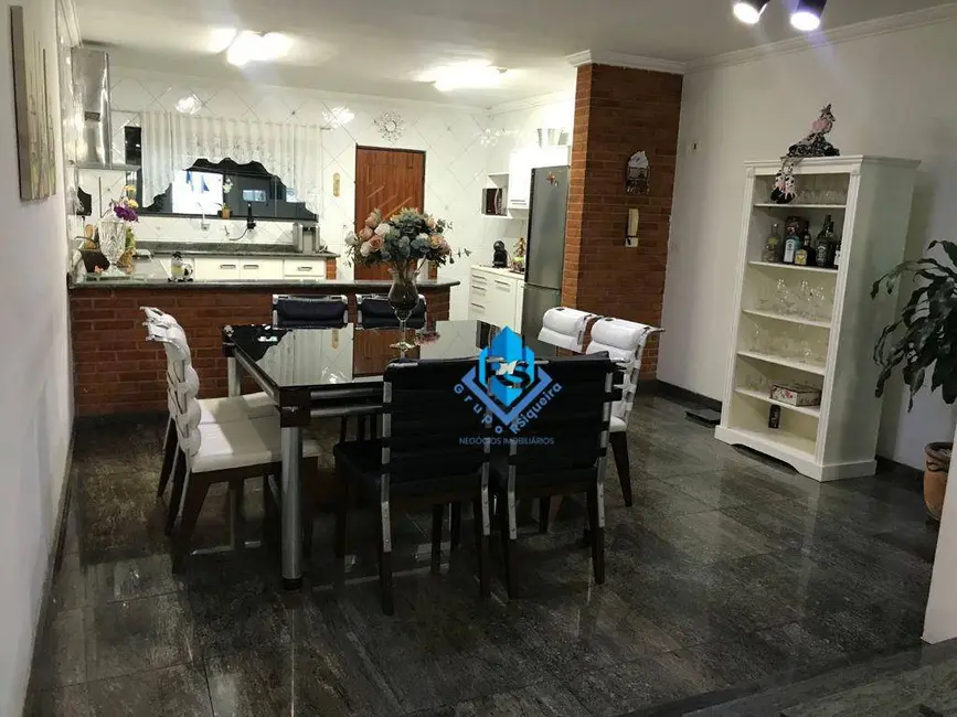 Foto 3 de Sobrado com 3 quartos à venda, 280m2 em Santa Maria, Santo Andre - SP