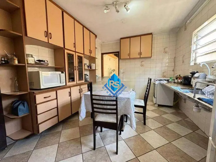 Sobrado com 3 quartos à venda, 125m2 em Sao Bernardo Do Campo - SP - imagem 4 Foto 4 de Sobrado com 3 quartos à venda, 125m2 em Sao Bernardo Do Campo - SP