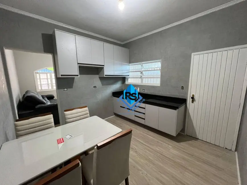 Casa com 2 quartos à venda, 125m2 em Praia Grande - SP - imagem 5 Foto 5 de Casa com 2 quartos à venda, 125m2 em Praia Grande - SP