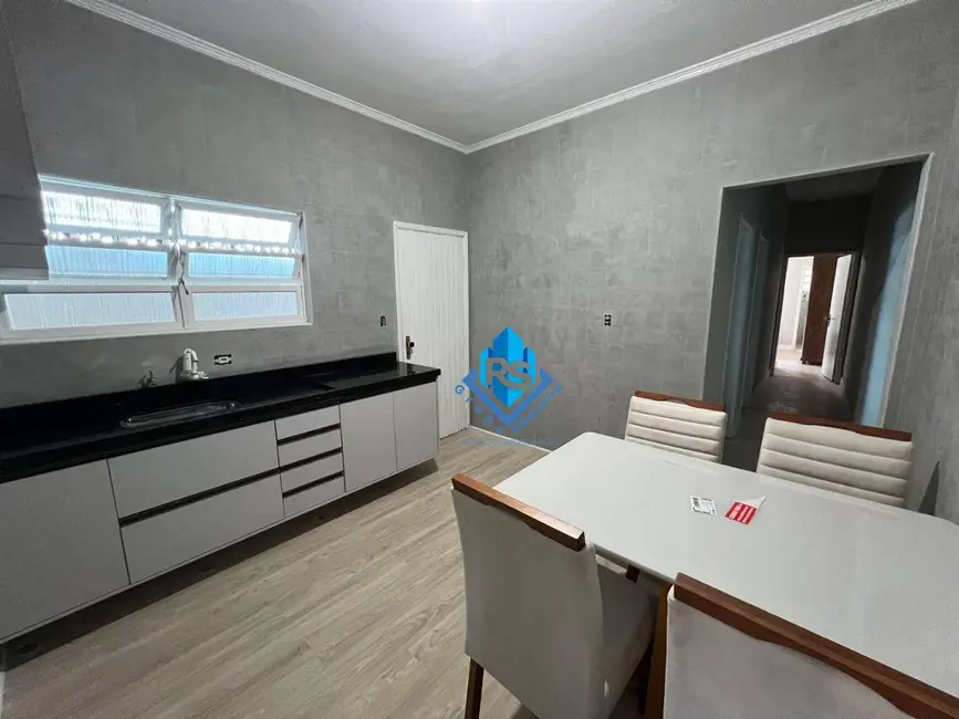 Casa com 2 quartos à venda, 125m2 em Praia Grande - SP - imagem 7 Foto 7 de Casa com 2 quartos à venda, 125m2 em Praia Grande - SP