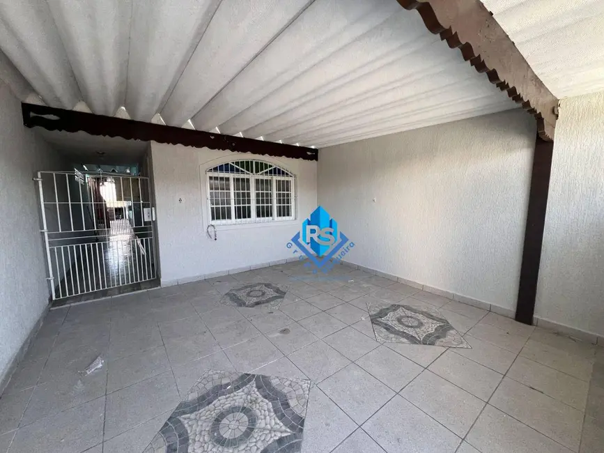 Casa com 2 quartos à venda, 125m2 em Praia Grande - SP - imagem 2 Foto 2 de Casa com 2 quartos à venda, 125m2 em Praia Grande - SP