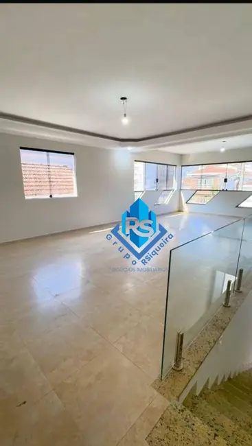 Foto 6 de Sobrado com 6 quartos à venda, 152m2 em Marapé, Santos - SP