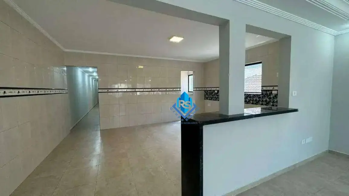 Foto 2 de Sobrado com 6 quartos à venda, 152m2 em Marapé, Santos - SP