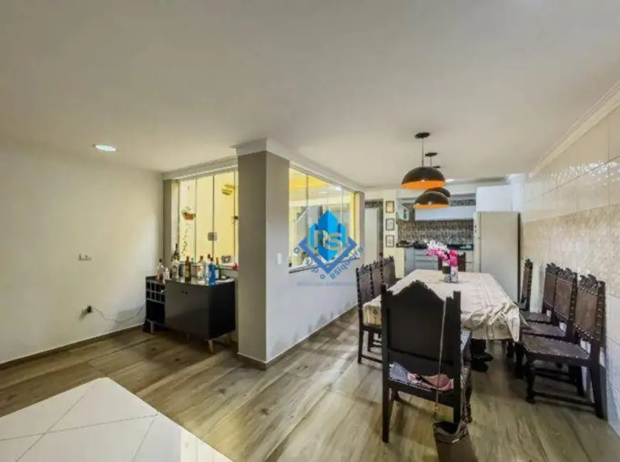 Casa com 3 quartos à venda, 230m2 em Sao Bernardo Do Campo - SP - imagem 5 Foto 5 de Casa com 3 quartos à venda, 230m2 em Sao Bernardo Do Campo - SP