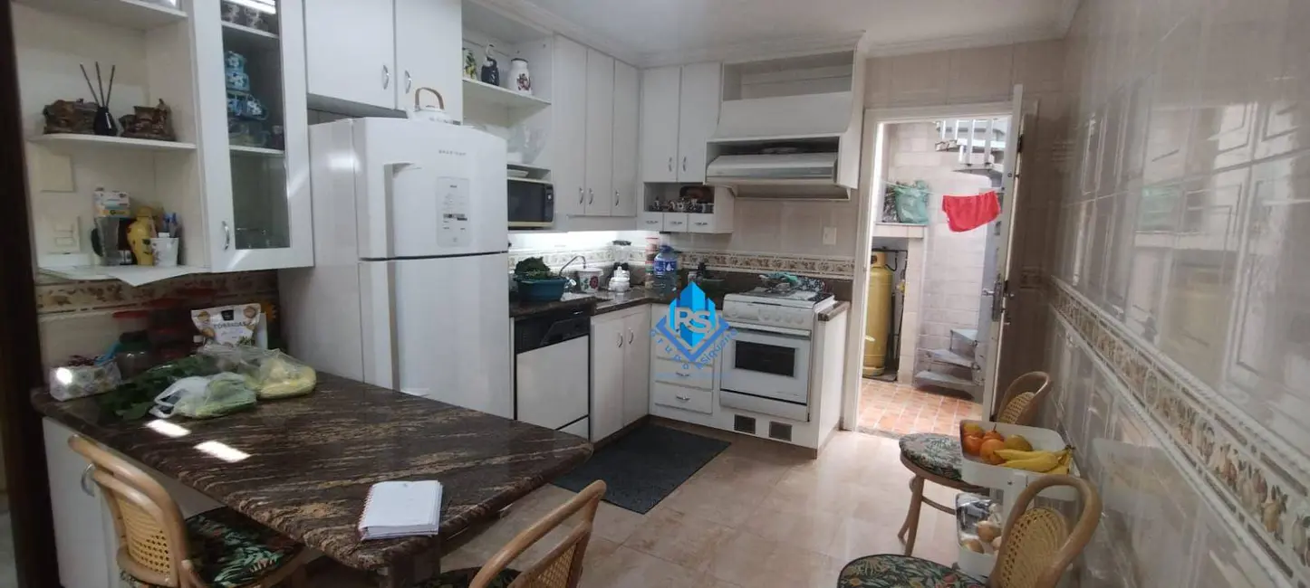 Sobrado com 2 quartos à venda, 143m2 em Sao Bernardo Do Campo - SP - imagem 8 Foto 8 de Sobrado com 2 quartos à venda, 143m2 em Sao Bernardo Do Campo - SP