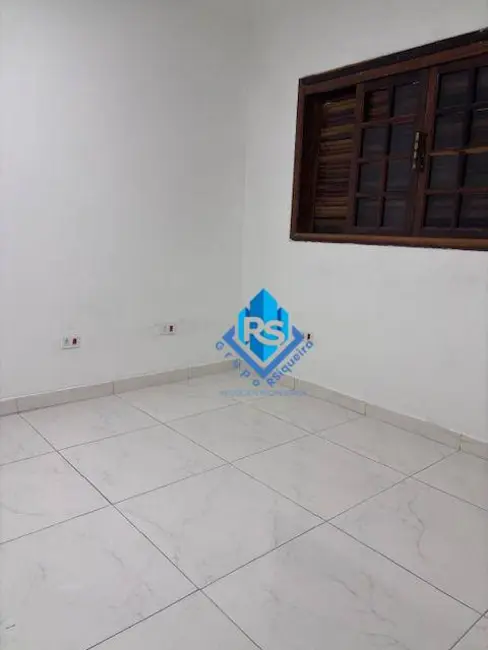 Casa com 2 quartos à venda, 207m2 em Sao Bernardo Do Campo - SP - imagem 2 Foto 2 de Casa com 2 quartos à venda, 207m2 em Sao Bernardo Do Campo - SP