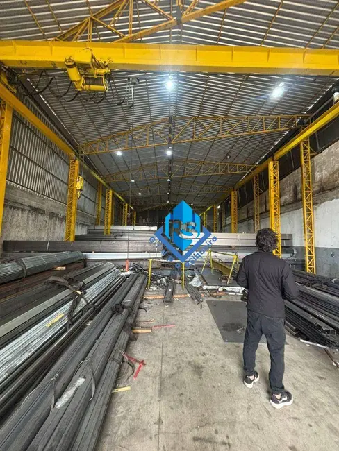 Foto 2 de Armazém / Galpão para alugar, 800m2 em Piraporinha, Diadema - SP